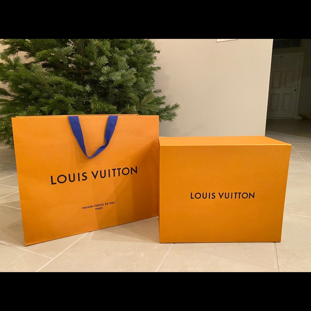 Luis Vuitton Box, Bag & Ribbon